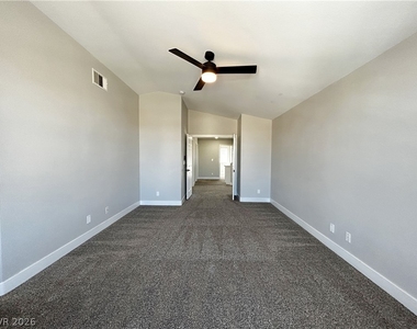 3921 Hampton Grove Court - Photo Thumbnail 27