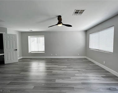3921 Hampton Grove Court - Photo Thumbnail 10