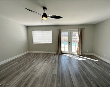 3921 Hampton Grove Court - Photo Thumbnail 8