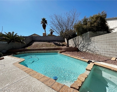 3921 Hampton Grove Court - Photo Thumbnail 34