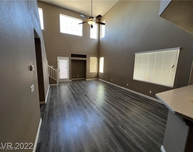 9716 Skiers Chalet Court - Photo Thumbnail 5