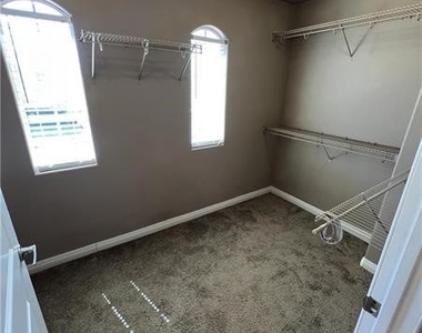 9716 Skiers Chalet Court - Photo Thumbnail 16