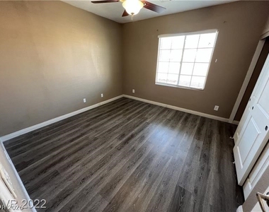 9716 Skiers Chalet Court - Photo Thumbnail 21