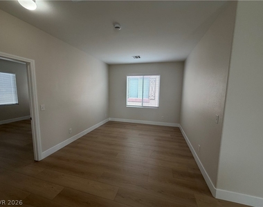 10643 Allegrini Drive - Photo Thumbnail 17