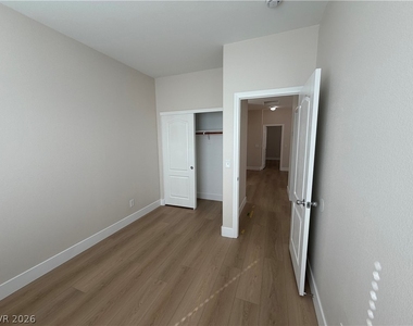 10643 Allegrini Drive - Photo Thumbnail 20