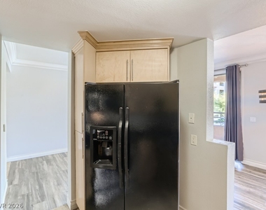 260 E Flamingo Road - Photo Thumbnail 9