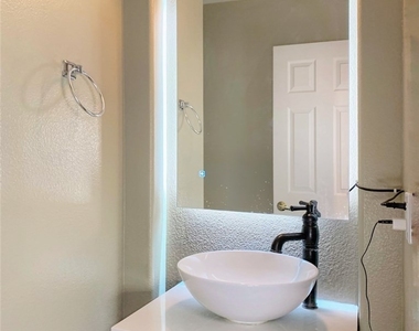 10859 Vista Marbella Avenue - Photo Thumbnail 14