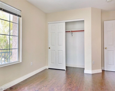 10859 Vista Marbella Avenue - Photo Thumbnail 12