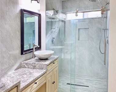 10859 Vista Marbella Avenue - Photo Thumbnail 7