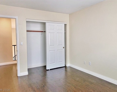 10859 Vista Marbella Avenue - Photo Thumbnail 10