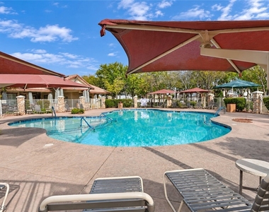 6276 Huntington Ridge Avenue - Photo Thumbnail 35