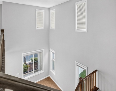 6276 Huntington Ridge Avenue - Photo Thumbnail 9