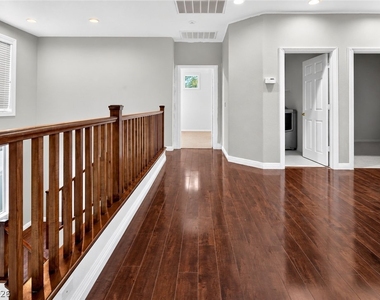 6276 Huntington Ridge Avenue - Photo Thumbnail 12