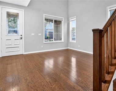 6276 Huntington Ridge Avenue - Photo Thumbnail 36