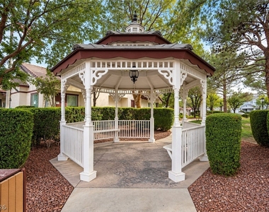 6276 Huntington Ridge Avenue - Photo Thumbnail 37