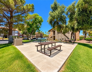 2750 S Durango Drive - Photo Thumbnail 20