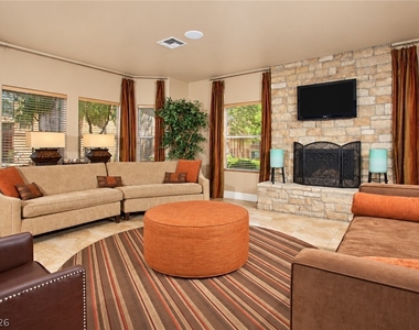 2750 S Durango Drive - Photo Thumbnail 15