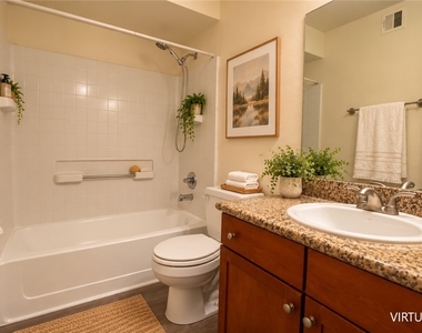 2750 S Durango Drive - Photo Thumbnail 34