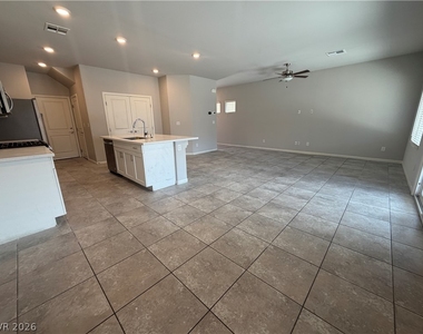 7857 Morganite Avenue - Photo Thumbnail 4