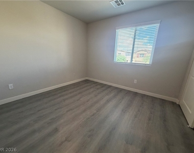 7857 Morganite Avenue - Photo Thumbnail 14