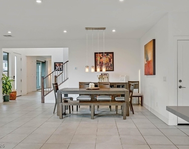 4195 W Landberg Avenue - Photo Thumbnail 15
