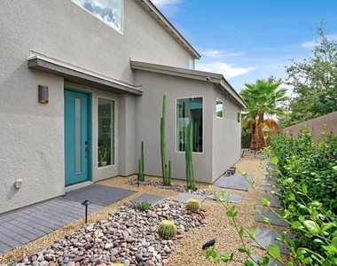 4195 W Landberg Avenue - Photo Thumbnail 3