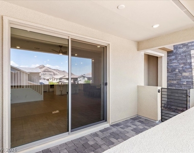 11446 Contour Avenue - Photo Thumbnail 7