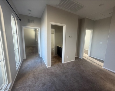8481 Bellery Avenue - Photo Thumbnail 14