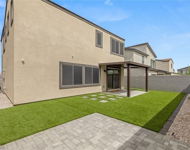 10449 Smokey Mariposa Avenue - Photo Thumbnail 27