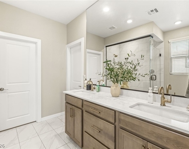10449 Smokey Mariposa Avenue - Photo Thumbnail 21