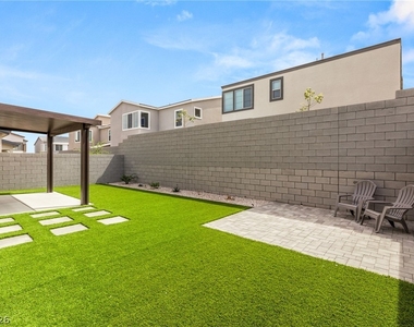 10449 Smokey Mariposa Avenue - Photo Thumbnail 28