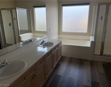 206 Duck Hollow Avenue - Photo Thumbnail 6