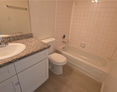 8600 Charleston Boulevard - Photo Thumbnail 11