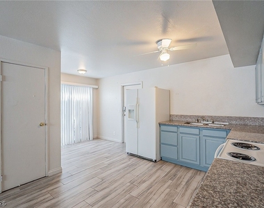 5168 Garden Lane - Photo Thumbnail 6