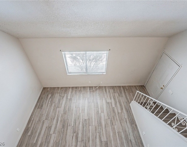 5168 Garden Lane - Photo Thumbnail 11