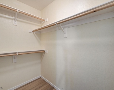 9821 Hanover Grove Avenue - Photo Thumbnail 31