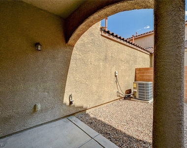 9821 Hanover Grove Avenue - Photo Thumbnail 44
