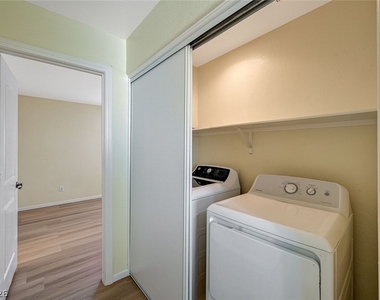 9821 Hanover Grove Avenue - Photo Thumbnail 23