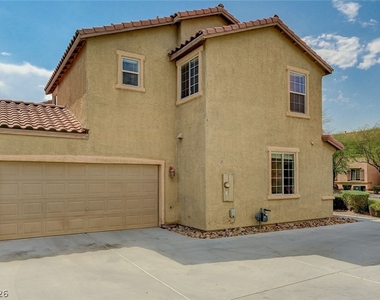 9821 Hanover Grove Avenue - Photo Thumbnail 4