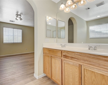 9821 Hanover Grove Avenue - Photo Thumbnail 30