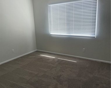 5104 Jordan Frey Street - Photo Thumbnail 9