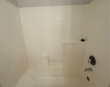 5104 Jordan Frey Street - Photo Thumbnail 7