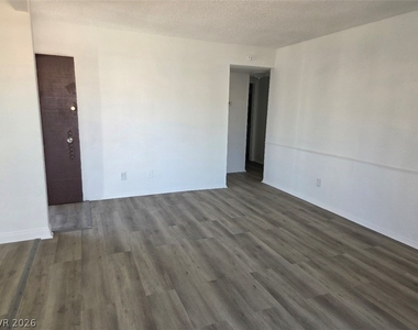 1405 Vegas Valley Drive - Photo Thumbnail 9