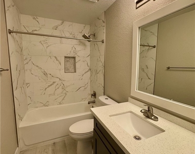 1400 Oak Rock Drive - Photo Thumbnail 14