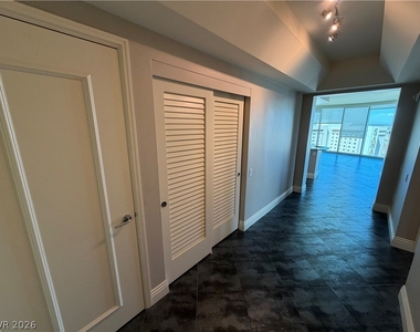 222 Karen Avenue - Photo Thumbnail 3