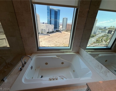 222 Karen Avenue - Photo Thumbnail 12
