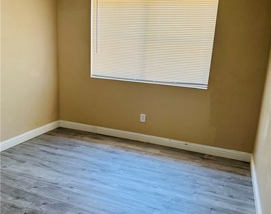8600 W Charleston Boulevard - Photo Thumbnail 14