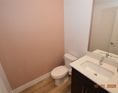 752 Echelon Street - Photo Thumbnail 4