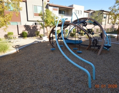 752 Echelon Street - Photo Thumbnail 17