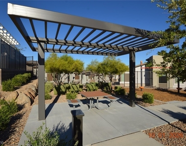 752 Echelon Street - Photo Thumbnail 21